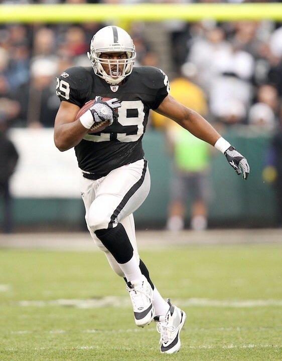 Chicago Bears Sign RB Michael Bush