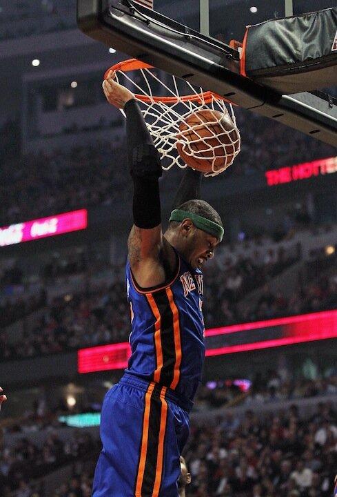 Knicks Top Hawks; Anthony Scores 39