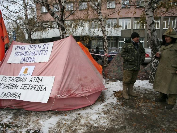 Ukraine Pensioners Dying for Financial Relief