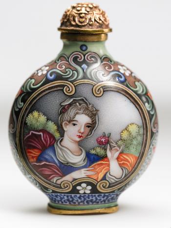 Chinese Snuff Bottles Sale at Sotheby’s