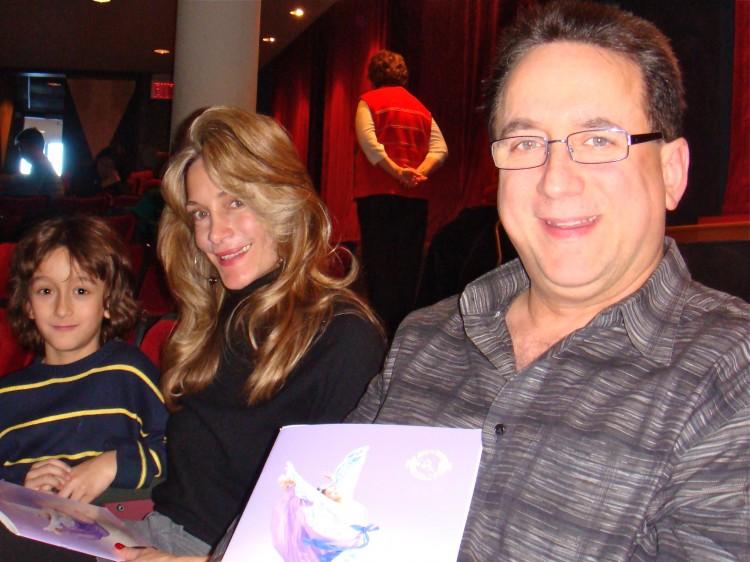 Professional Drummer Heaps Praise on Shen Yun