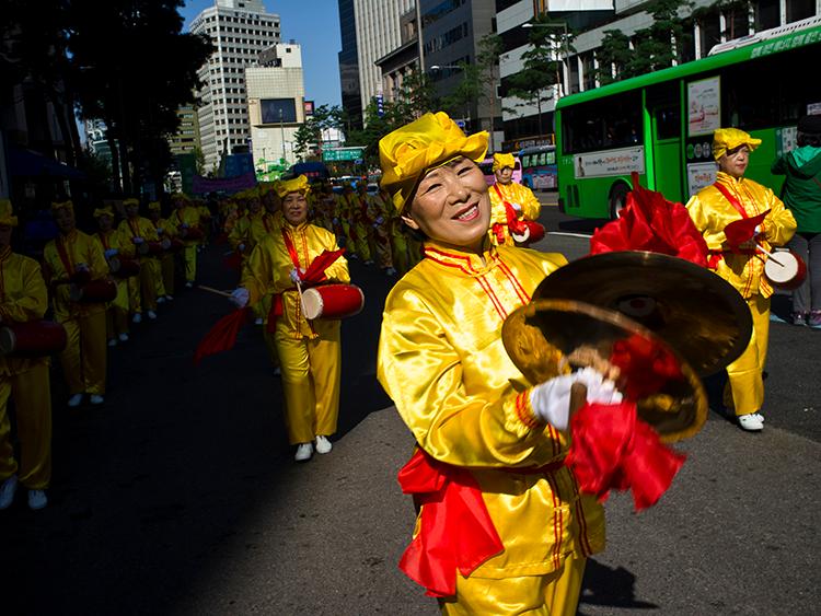 A Festive Protest in Seoul (Photos)