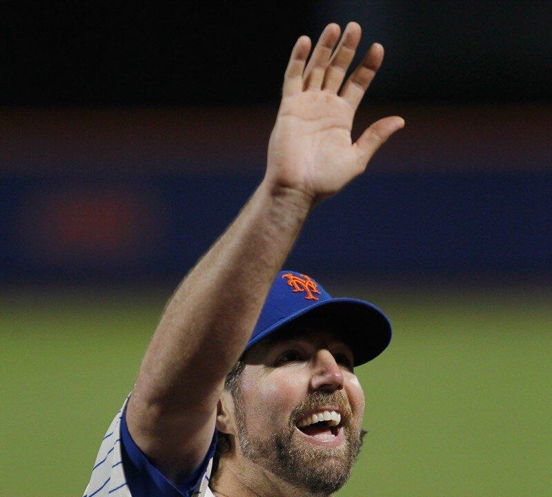 Dickey Agrees to Extension Following Trade