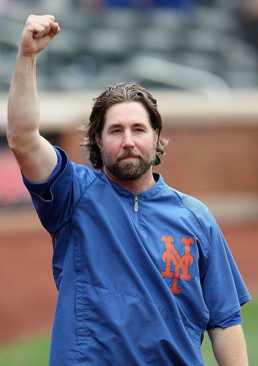 Dickey Strikes out 13; Wins 20th Game