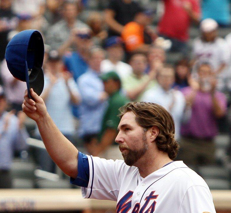 R.A. Dickey wins the 2012 NL Cy Young Award