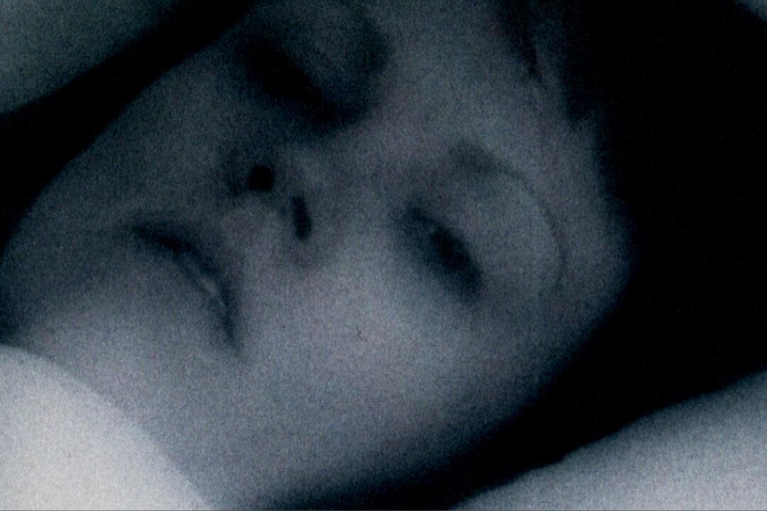 Movie Review: ‘Paranormal Activity’