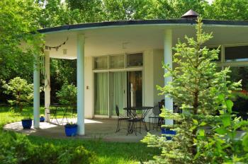 Architectural Styles: Mid-Century Modern Best of All Worlds