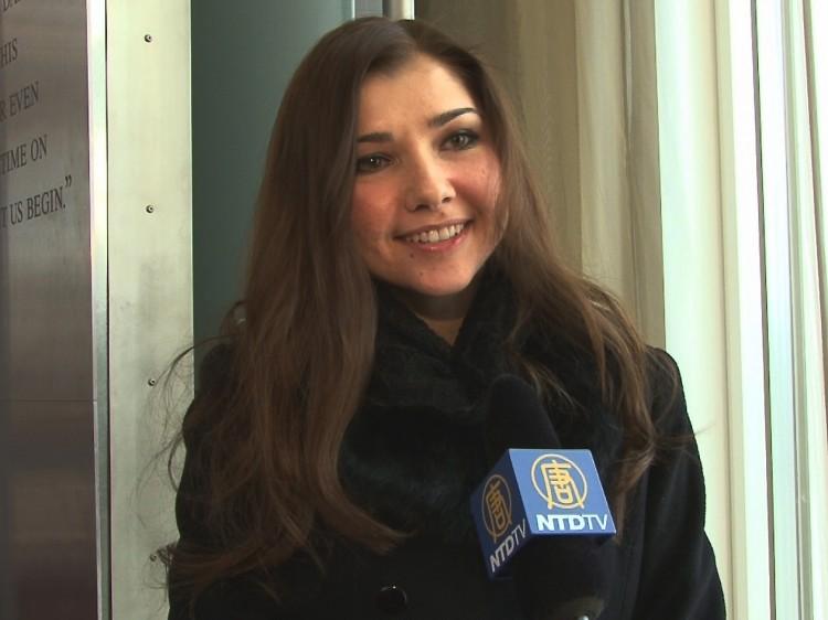 Former Model Appreciates Shen Yun Dancers’ Agility