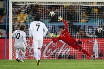 Uruguay Outclasses South Africa at World Cup
