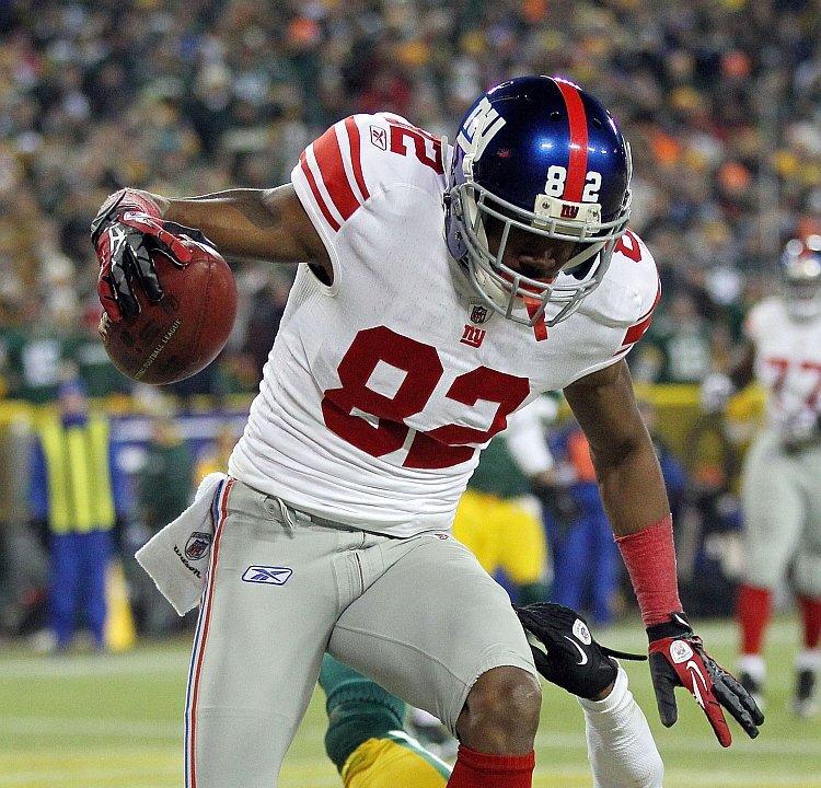Giants Rip Listless Packers 37–20