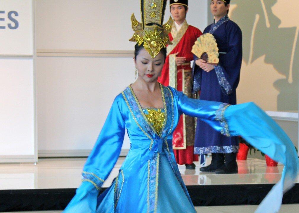 Fashion Show Enchants With Ancient Chinese Elegance