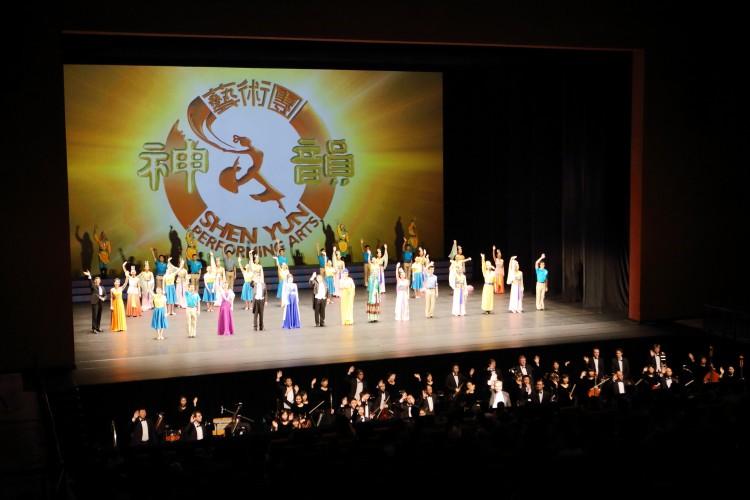 Chinese Scholar: Shen Yun’s Dancing Is Exquisite