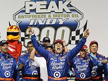 Franchitti Closes Points Gap With Chicagoland IndyCar Win