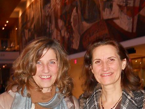 Shen Yun’s Soprano Astounds Sister Singers