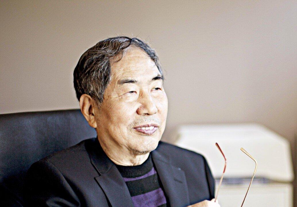 A Chinese Scientist Humbly Gains New Understanding