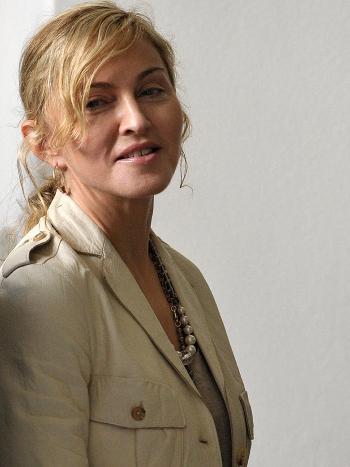 The Grapevine: Madonna, Nicollette Sheridan, Liam Neeson