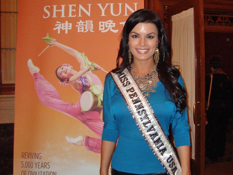 Miss Pennsylvania USA Amazed by Shen Yun’s Display of Ancient Chinese Culture