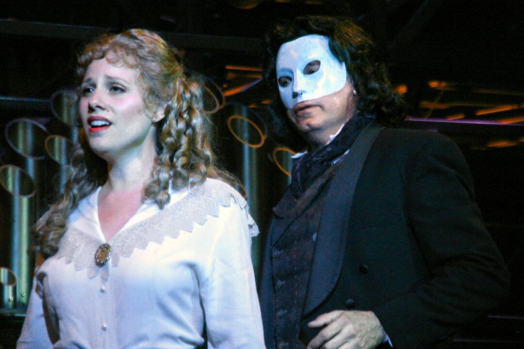 Theater Review: ‘Phantom’