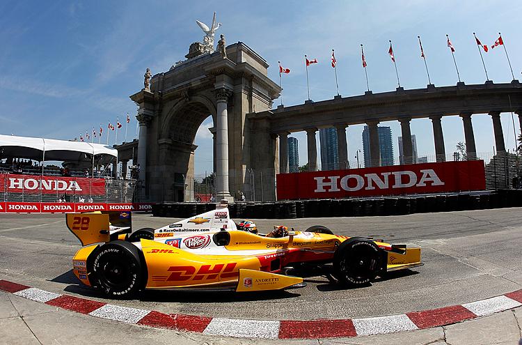 Ryan Hunter Reay Wins Third IndyCar Race in a Row on Streets of Toronto