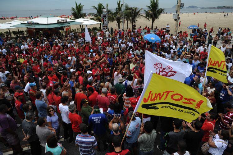 Rio Police End Strike Days Ahead of Carnival