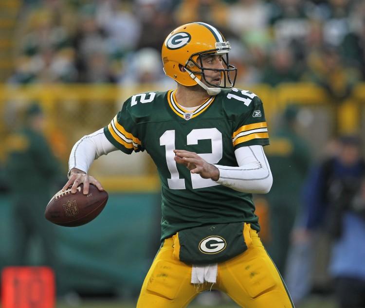 Packers beat Raiders; Move to 13-0