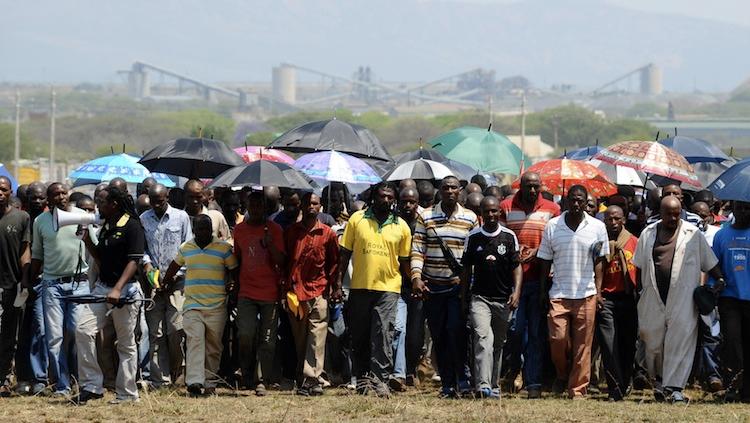 Man Dies of Burns at S. Africa Mine Strike
