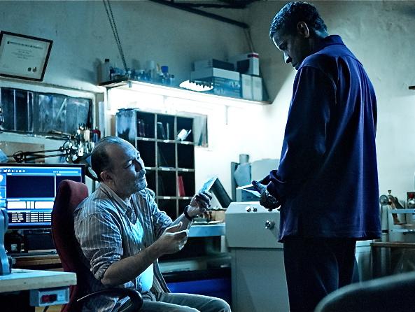 Movie Review: ‘Safe House’