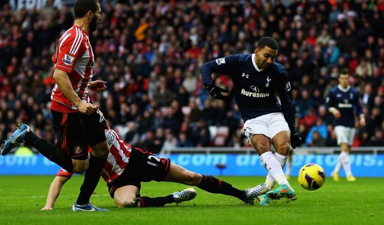 Surging Spurs March On Over Buoyant Sunderland 2–1