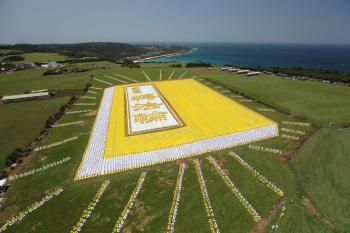 Celebrating World Falun Dafa Day and Freedom