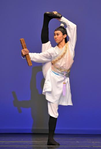 Chinese Dance Competition Revives Ancient Art Form