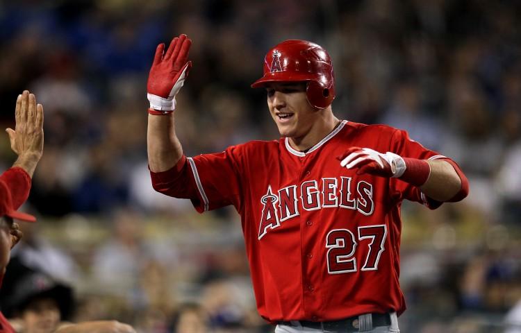 Mike Trout wins 2012 AL Rookie of the Year Award