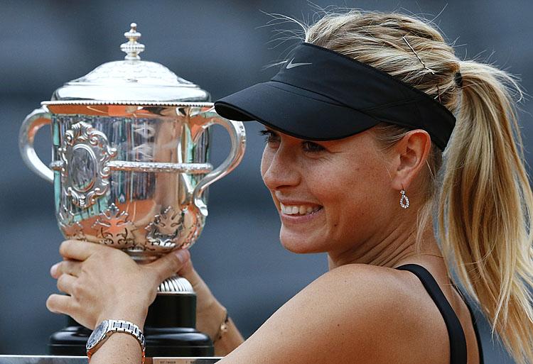 Sharapova Wins Career Grand Slam at French Open