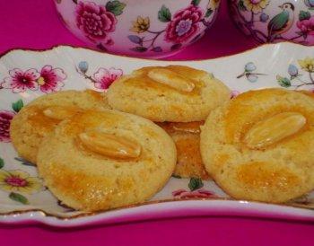 Almond Tea Cookies