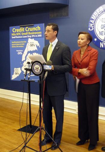 Local U.S. Reps Ask Fed for Small Business Funding