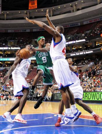 Celtics Keep Wade Under Control, Eliminate Heat