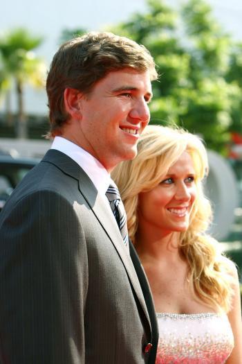 Eli Manning and Wife Abby Expecting First Child