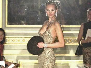 Maggie Norris: Old-World Gowns for Modern Empresses