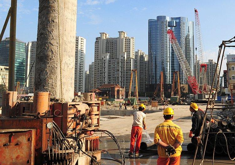 China’s Negative Tone on Property Will Extend Price Plunge, Analysts Say