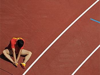 Pressure Hobbles China’s Champion Hurdler