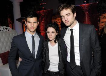 Twilight’s ‘New Moon’ Premieres at Los Angeles