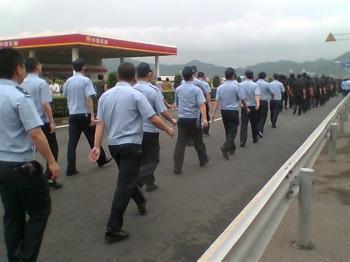 3,000 Ningbo Salt Farmers Protest Met Armed Force