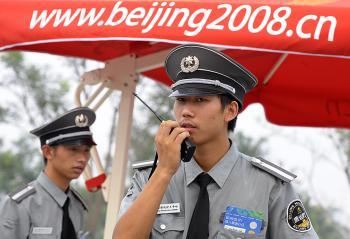 100,000 People Patrol Guangzhou, Target Foreigners