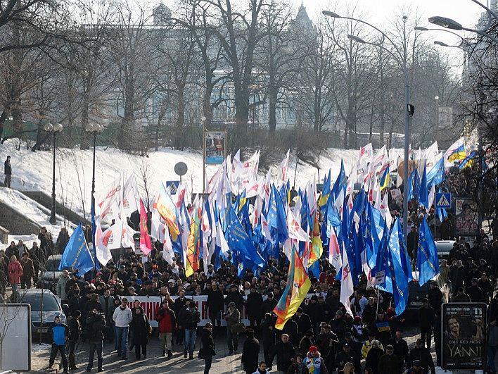 Ukrainian Government Holds Soviet-Style ‘Dialogue’ With Citizens