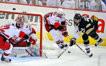 Malkin Hat Trick Gives Pens 2—0 Series Lead