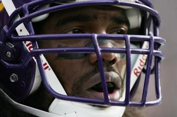 Randy Moss Dealt Back to Minnesota Vikings