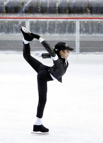 Grace on Ice: Gliding at the Rock