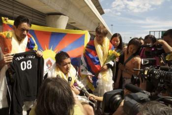 ‘Team Tibet’ Gets Deported for Displaying Flag
