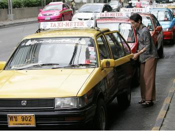 Thai Taxi Drivers Fight Swine Flu
