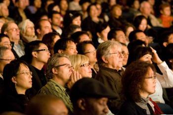 China Eagerly Awaits Shen Yun’s Hong Kong Debut