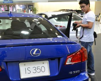 Toyota Recall Begins Again on Lexus, Crown Models